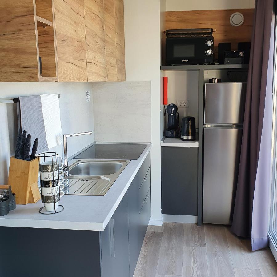Mobile Home Sunflower - เซลเซ ภายนอก รูปภาพ
