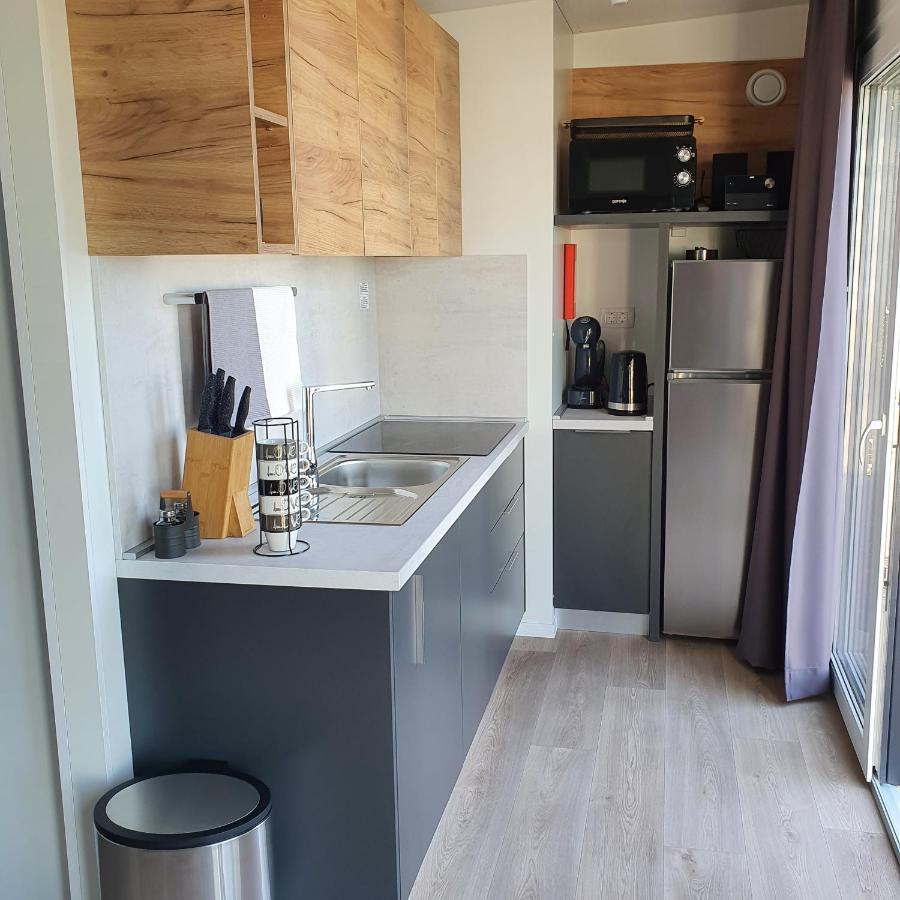 Mobile Home Sunflower - เซลเซ ภายนอก รูปภาพ